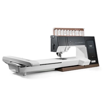 Pfaff creative expression 750  Sy- och Broderimaskin