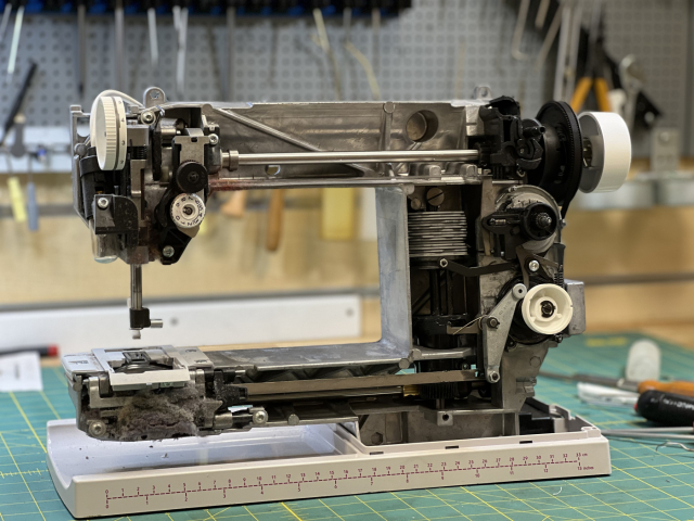 Symaskin - Service + mellanreparation